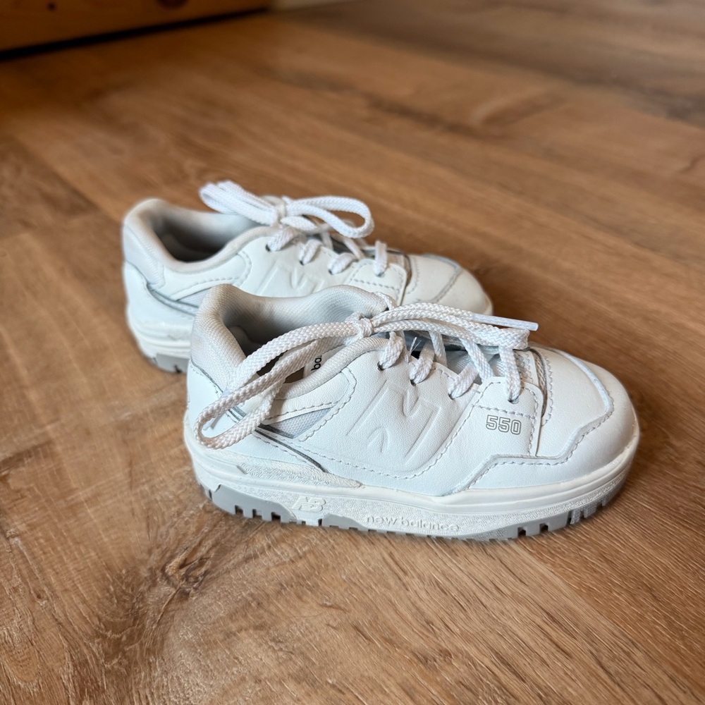 New Balance 550 Sneakers Toddler | White | Size 7
